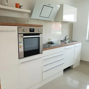 Apartment In Nähe Flughafen Köln Bonn, Troisdorf